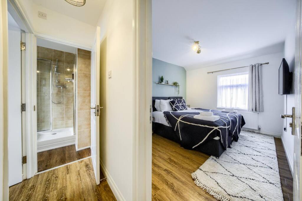 Low Rate For A 4-Bedroom House In Coventry With Free Unlimited Wi-Fi 2 Car Parking 53 Qmc Экстерьер фото