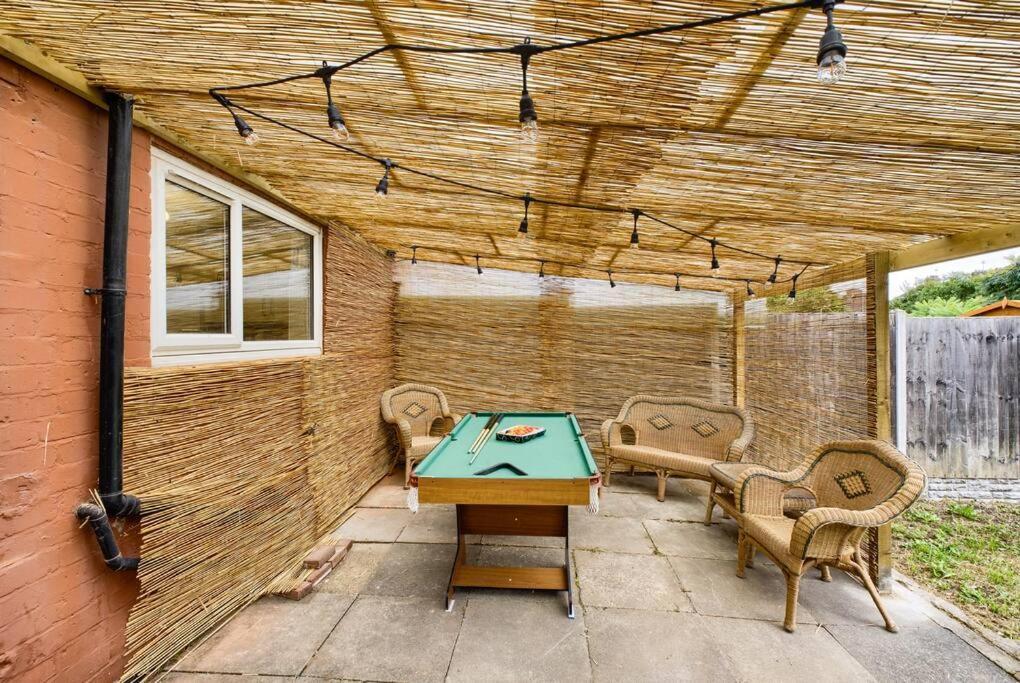 Low Rate For A 4-Bedroom House In Coventry With Free Unlimited Wi-Fi 2 Car Parking 53 Qmc Экстерьер фото